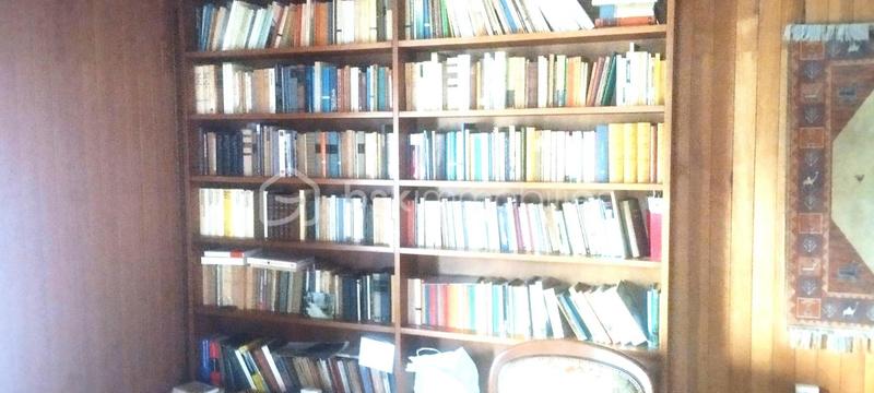 Maison - 220 m² - 6 pièces