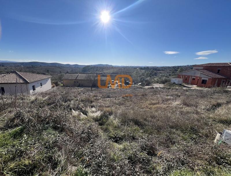 Terrain industriel - 997 m²