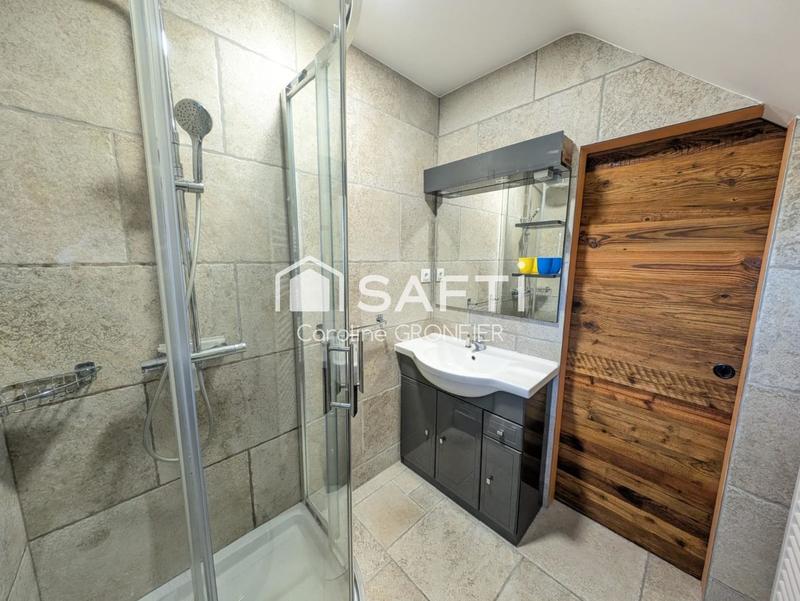 Maison - 323 m² - 11 pièces