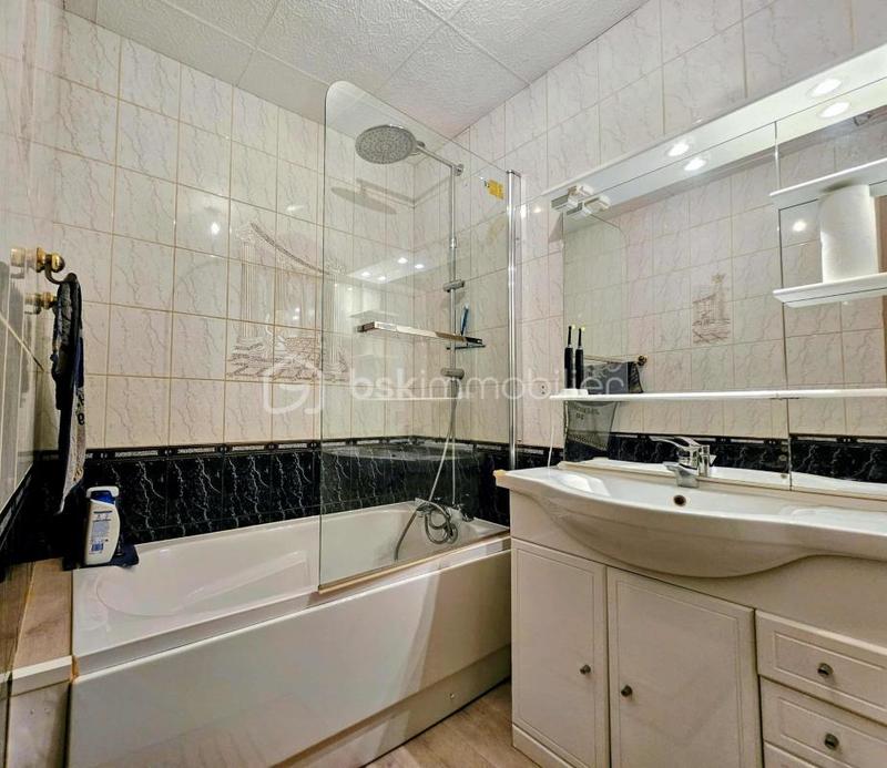 Maison - 91 m² - 5 pièces