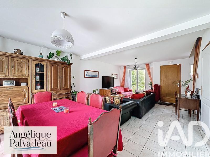 Maison - 90 m² - 5 pièces