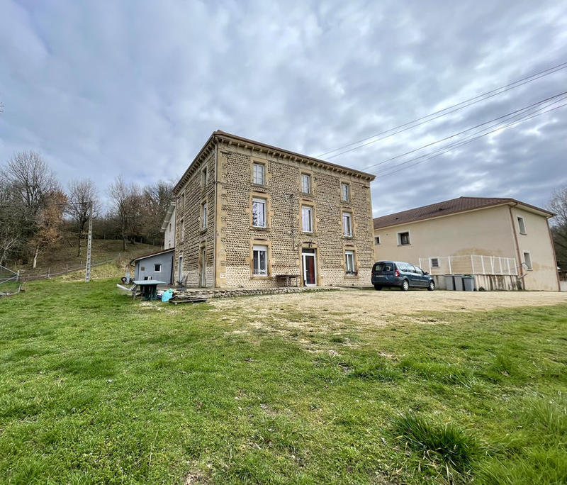 Maison - 275 m² - 7 pièces