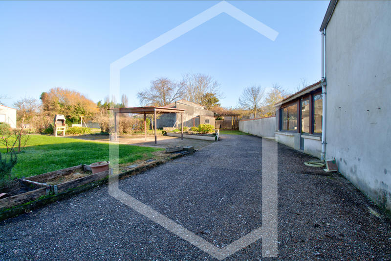 Maison - 140 m² - 6 pièces