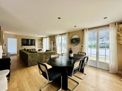 Pavillon - 122 m² - 6 pièces