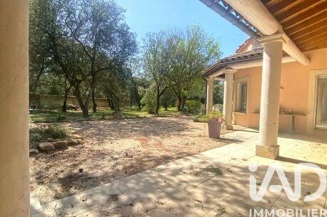 Maison - 255 m² - 7 pièces