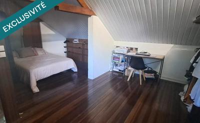 Villa - 240 m² - 8 pièces