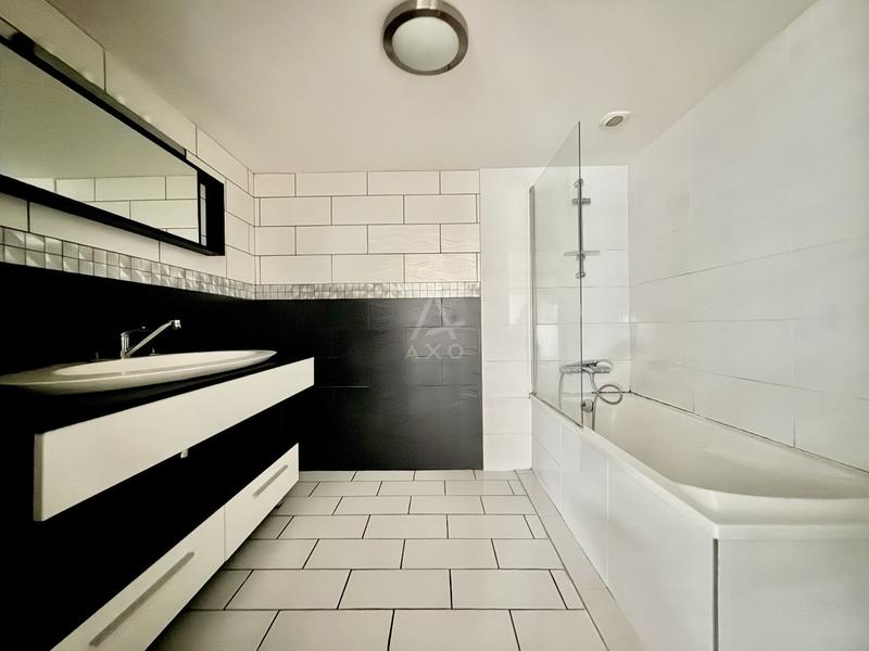 Appartement - 96 m² - 4 pièces