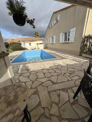 Maison traditionnelle - 135 m² - 5 pièces