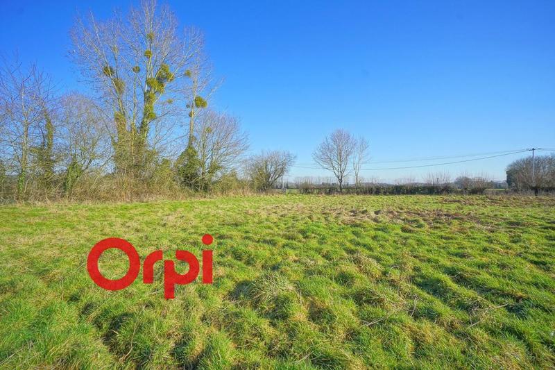 Terrain constructible - 1 783 m²