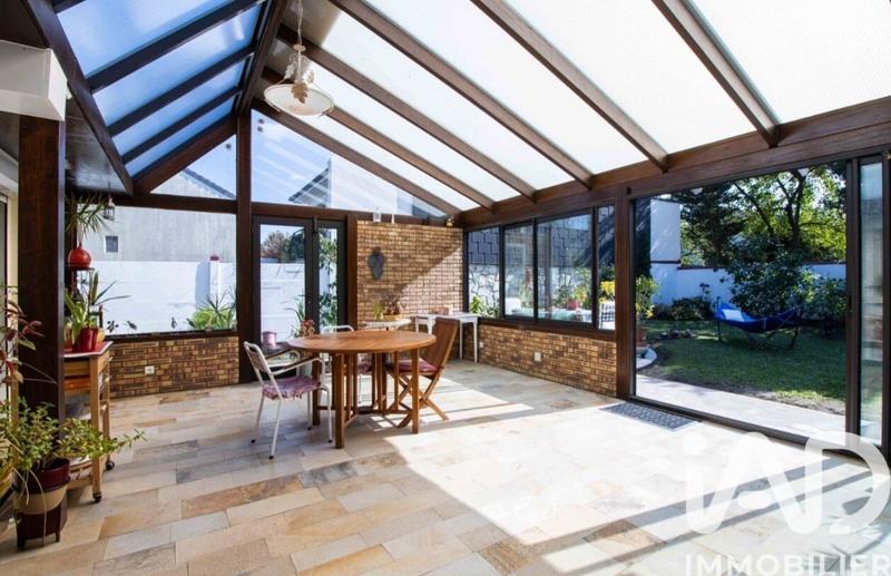 Maison de maîtres - 180 m² - 8 pièces