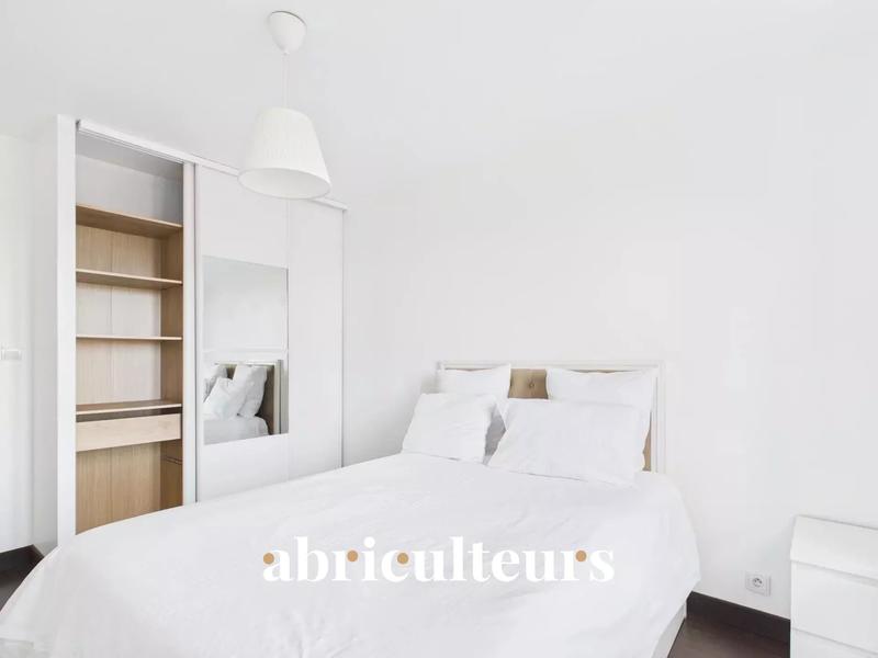 Appartement - 90 m² - 5 pièces