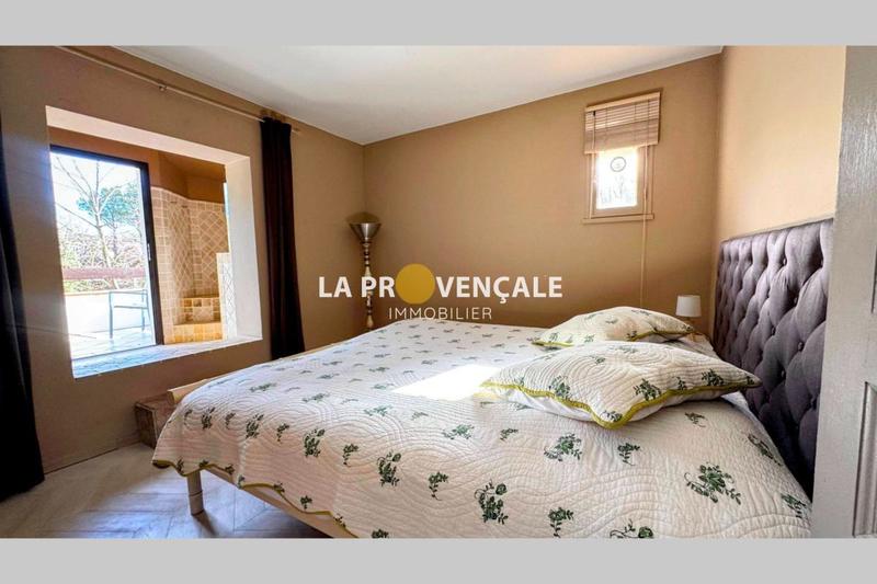 Maison - 194 m² - 5 pièces