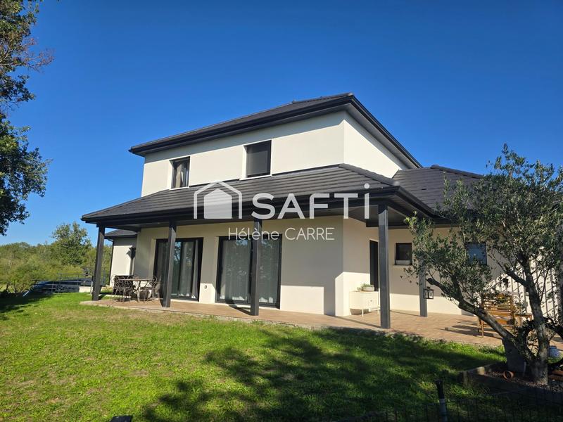 Maison - 179 m² - 5 pièces