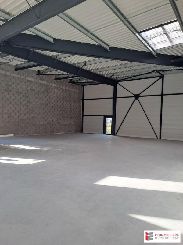 Local d'activité / Entrepôt - 387 m²