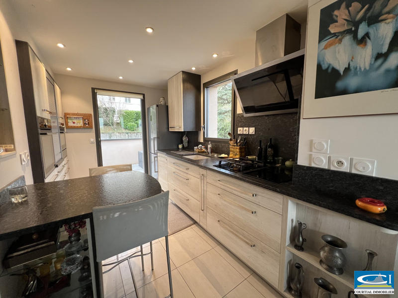 Appartement - 83 m² - 4 pièces