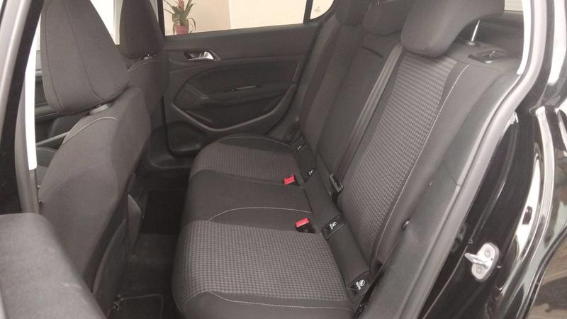 Peugeot 308 II 1.5 BlueHDi 130 Allure