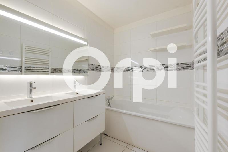 Appartement - 81 m² - 4 pièces