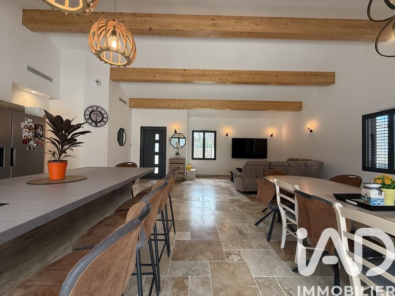 Maison - 148 m² - 5 pièces