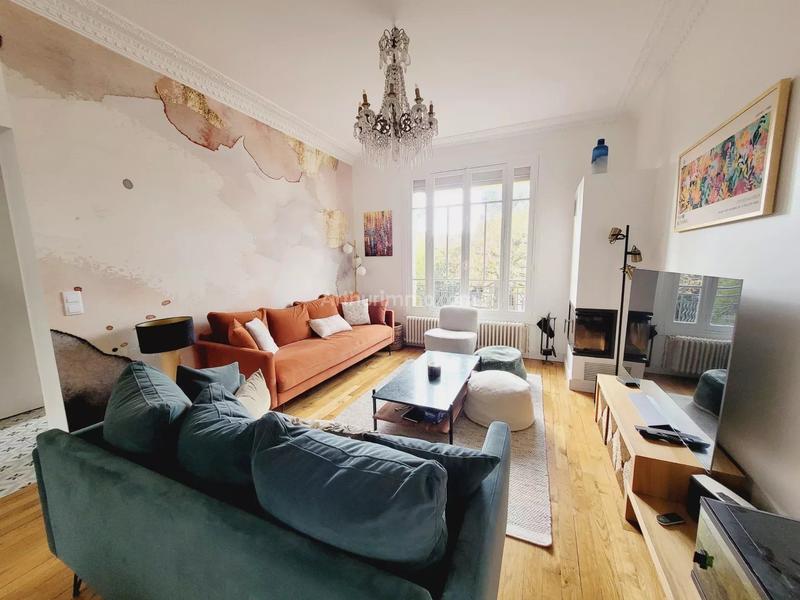 Maison - 155 m² - 9 pièces