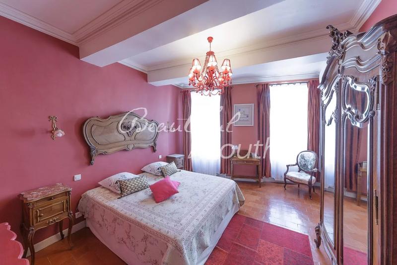 Hôtel particulier - 483 m² - 10 pièces