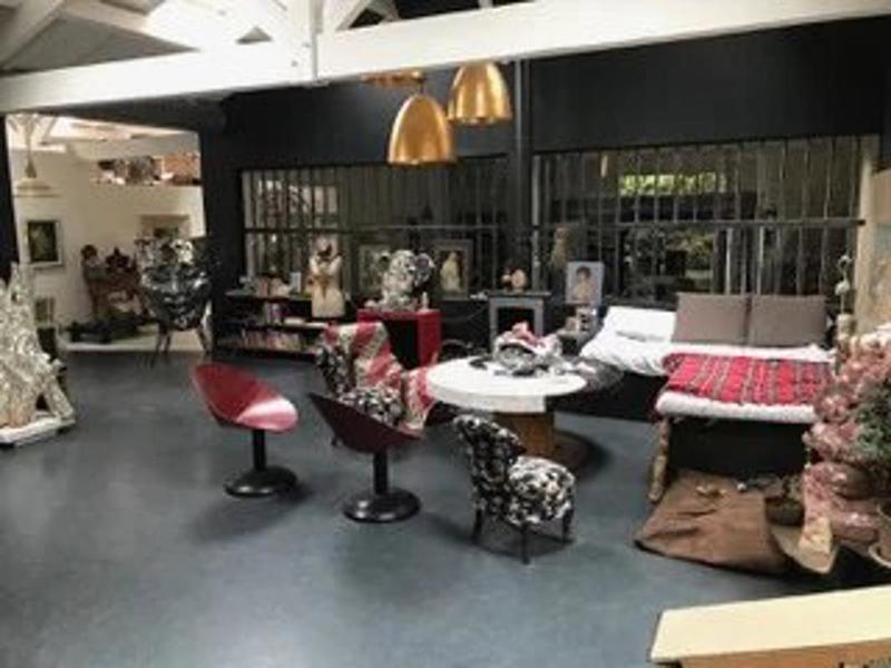 Loft - 305 m² - 7 pièces