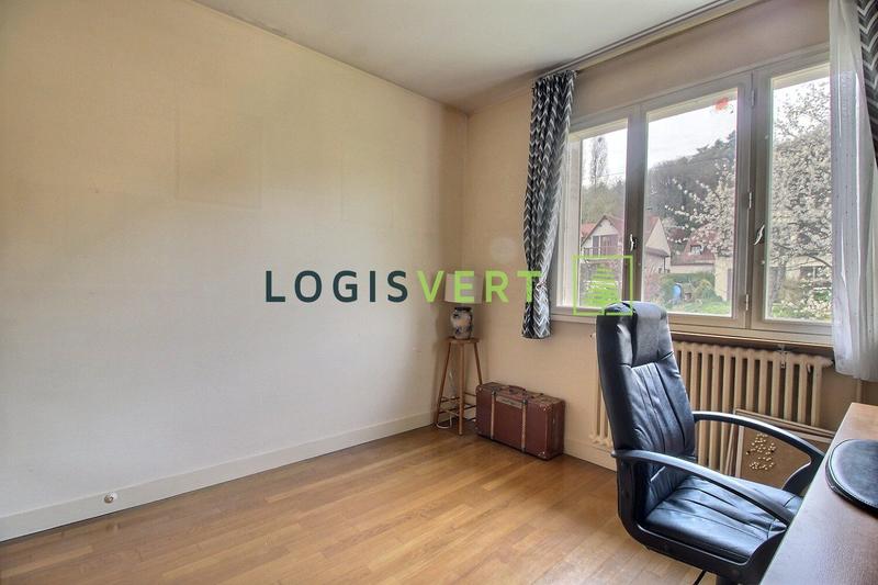 Maison - 137 m² - 6 pièces