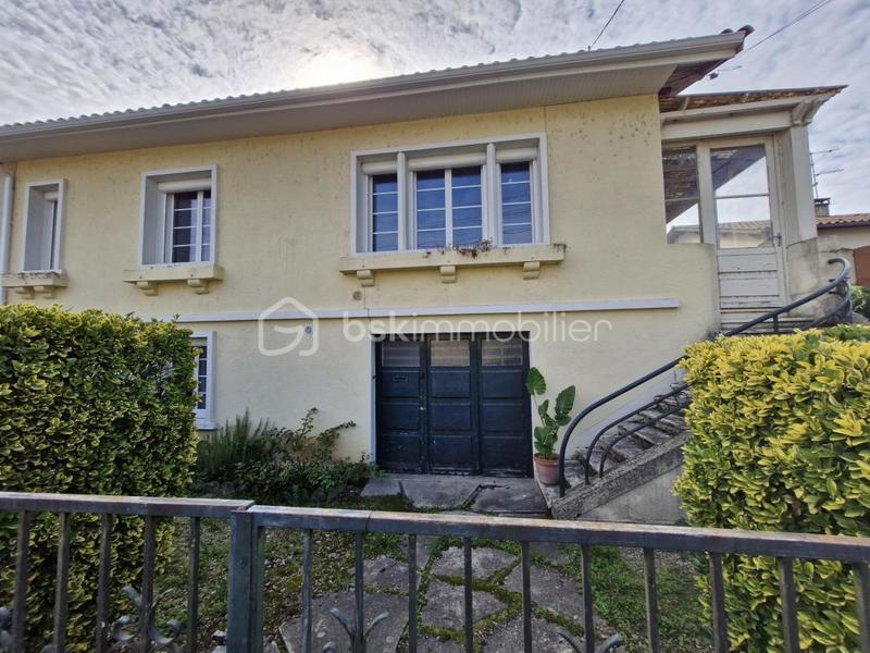 Maison traditionnelle - 160 m² - 7 pièces