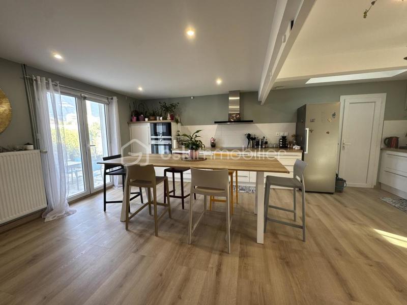 Maison - 120 m² - 4 pièces