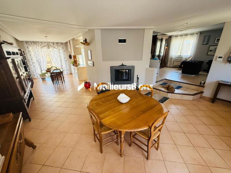 Maison - 175 m² - 6 pièces