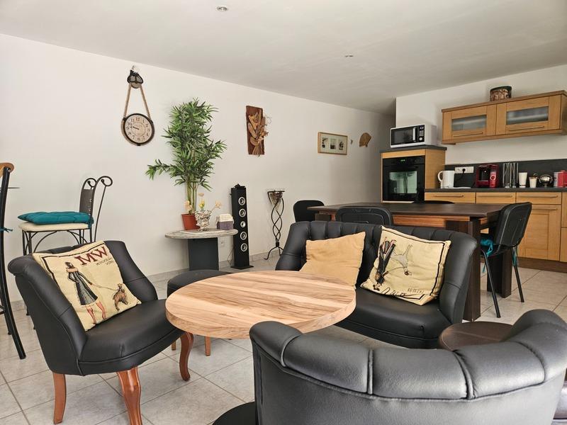 Maison - 203 m² - 7 pièces