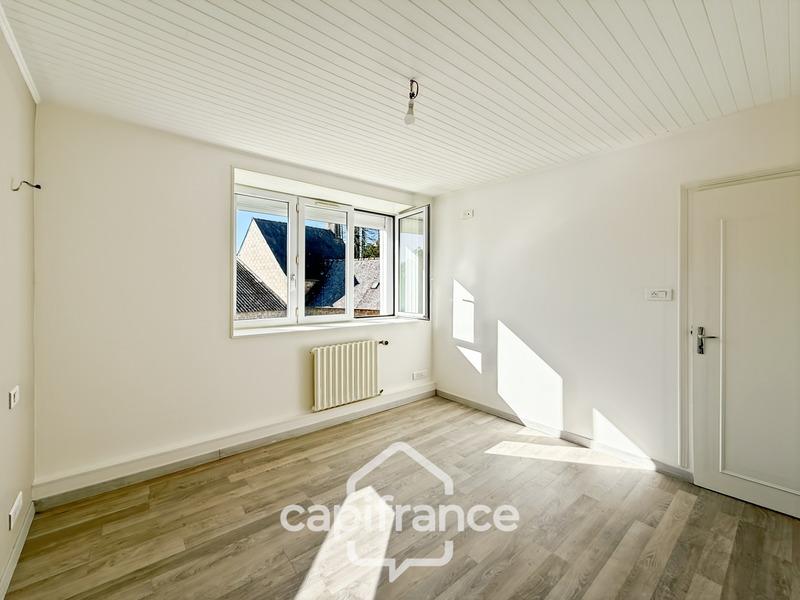 Maison - 193 m² - 9 pièces