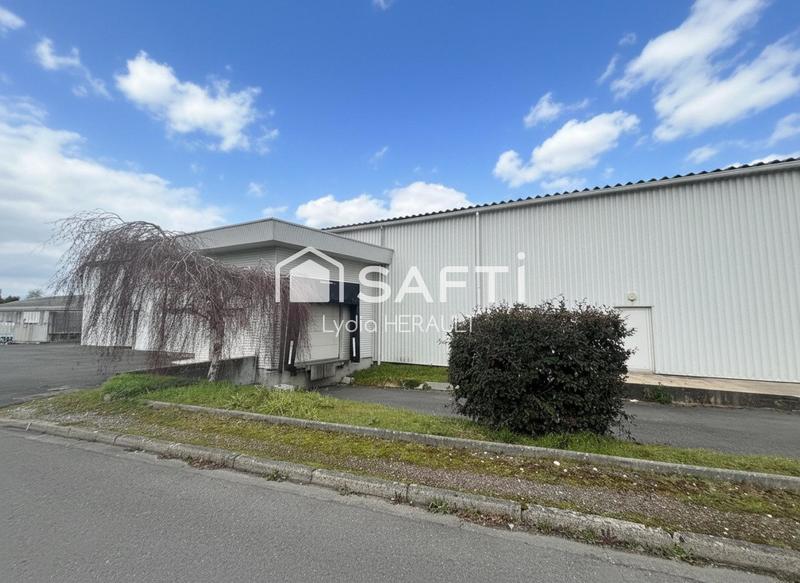 Local commercial - 908 m² - 6 pièces