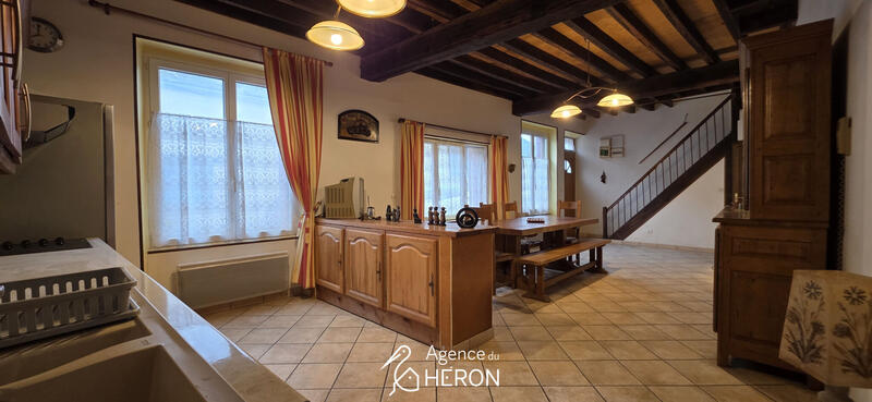 Maison - 111 m² - 7 pièces