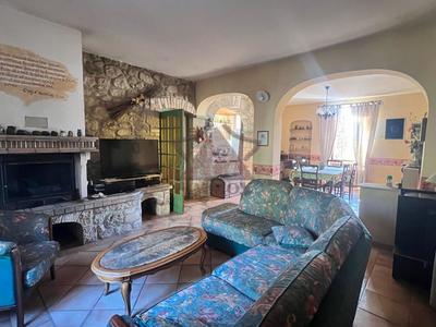 Maison en pierre - 152 m² - 7 pièces