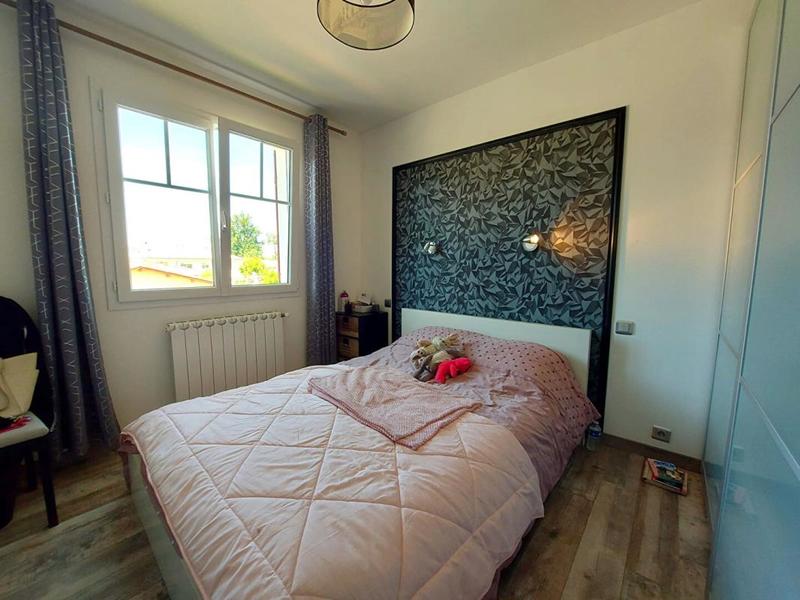 Maison - 219 m² - 11 pièces