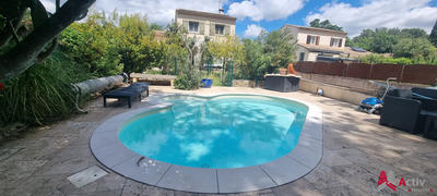 Villa - 150 m² - 6 pièces