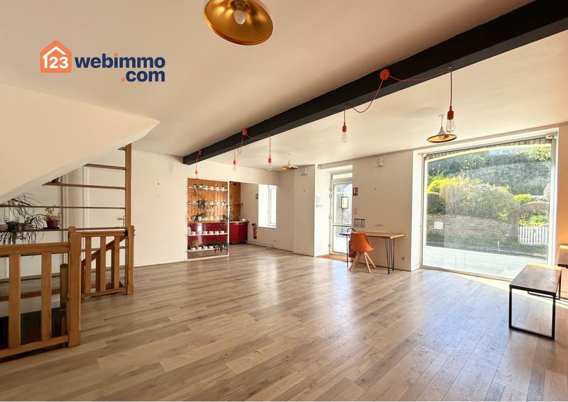 Appartement - 166 m² - 2 pièces