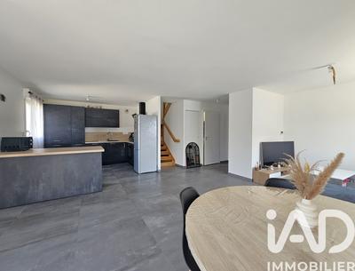 Duplex - 95 m² - 4 pièces