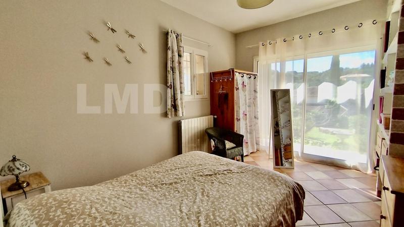 Maison - 204 m² - 7 pièces