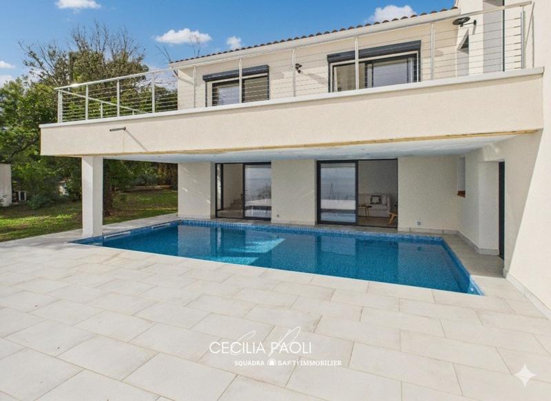 Villa - 316 m² - 9 pièces