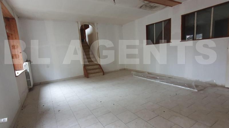 Maison - 250 m² - 8 pièces