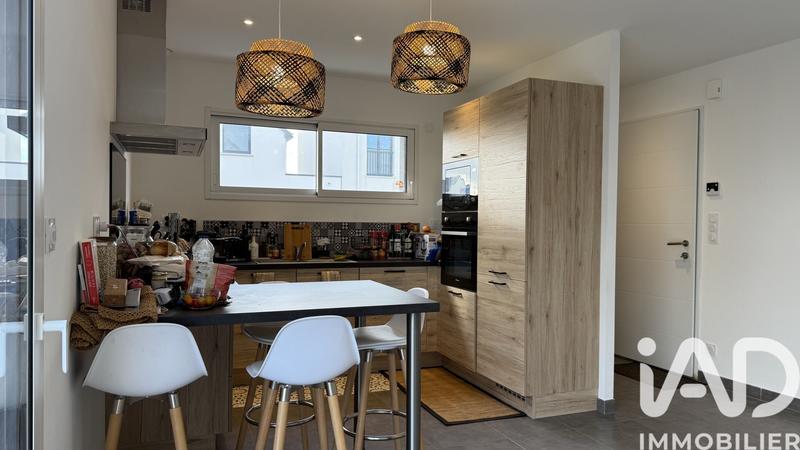 Maison - 93 m² - 4 pièces