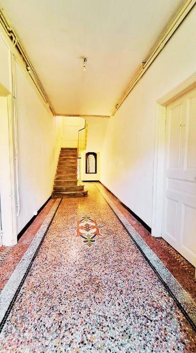 Maison - 226 m² - 9 pièces