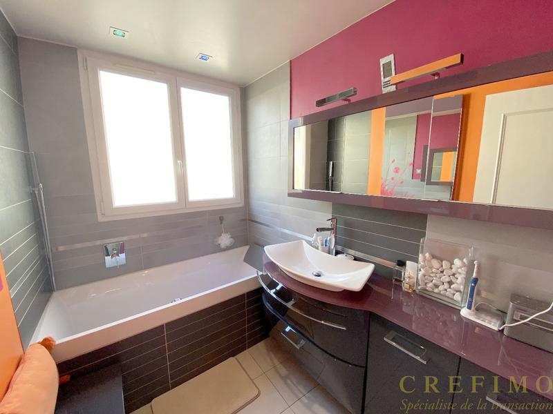 Appartement - 81 m² - 4 pièces