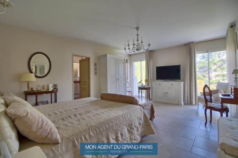 Maison - 300 m² - 10 pièces