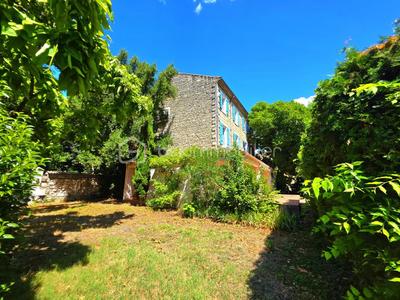 Demeure - 320 m² - 10 pièces