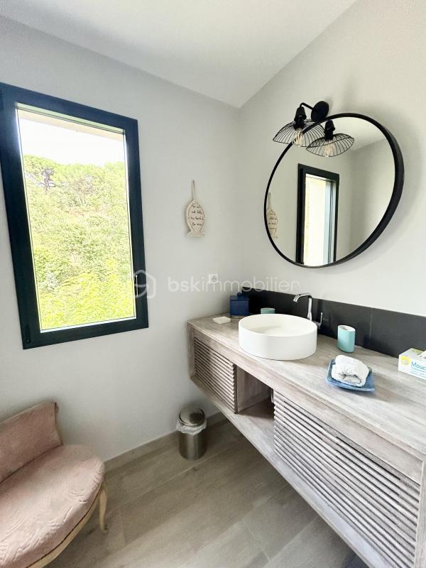 Villa - 200 m² - 6 pièces