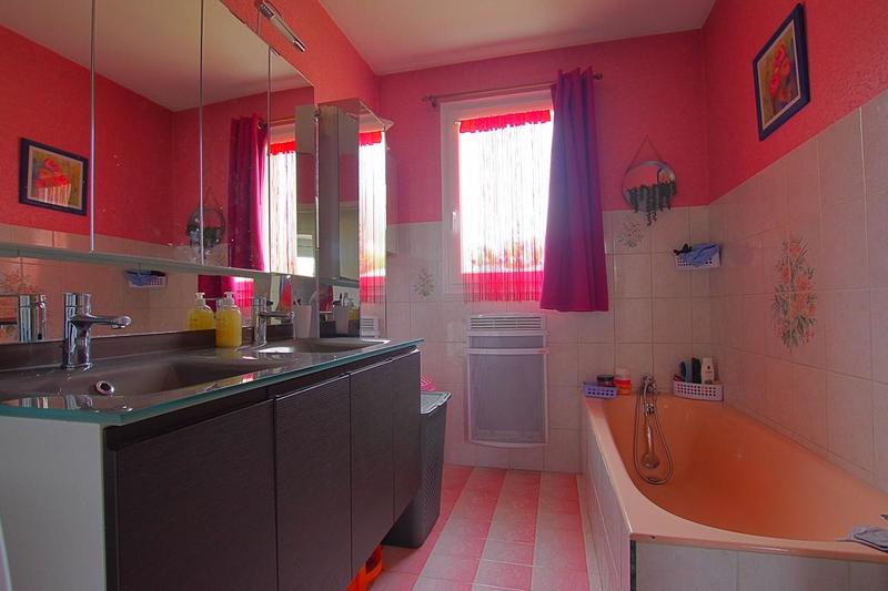 Maison - 142 m² - 5 pièces