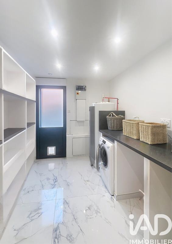 Maison - 195 m² - 5 pièces