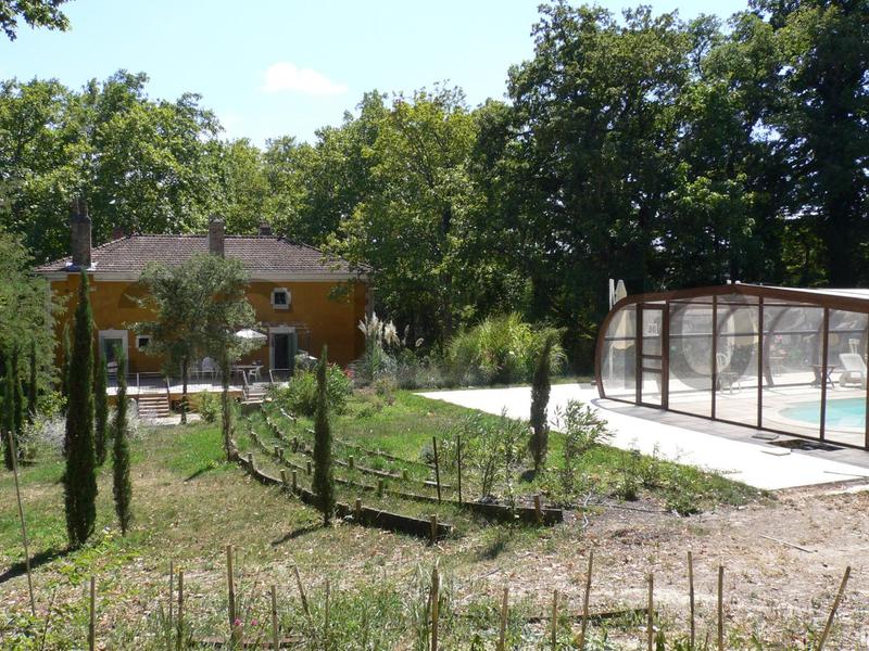 Maison de domaine - 1 200 m² - 30 pièces